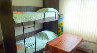Хостел Хостел Сова Лазаревское Кровать в общем 6-местном номере для мужчин и женщин-14